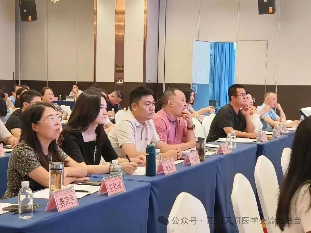 _cgi-bin_mmwebwx-bin_webwxgetmsgimg &MsgID=8689941521955814201&skey=@crypt_a597dcf3_d28ae5450449a48c74ba1addf13e8c3b&mmweb_appid=wx_webfilehelper.jpg