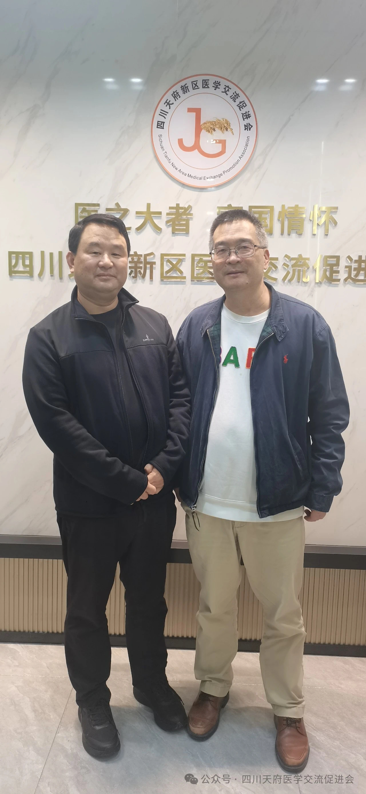 _cgi-bin_mmwebwx-bin_webwxgetmsgimg &MsgID=6147619223551228241&skey=@crypt_a597dcf3_d28ae5450449a48c74ba1addf13e8c3b&mmweb_appid=wx_webfilehelper.jpg